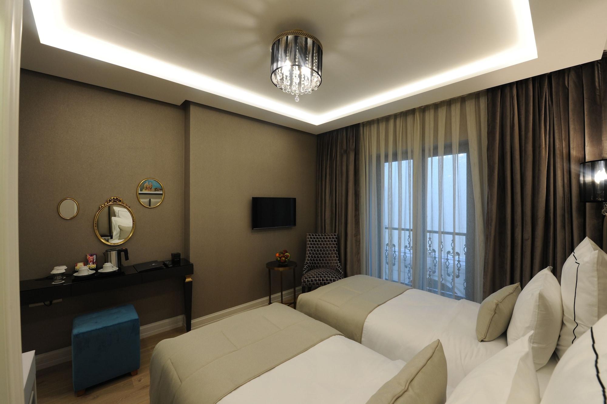 Le Petit Palace Hotel - Special Category Istanbul Exterior photo