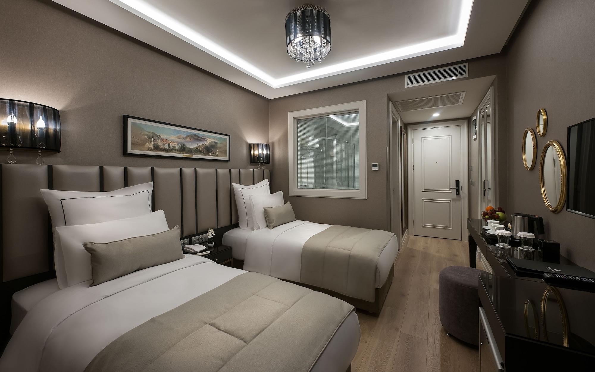 Le Petit Palace Hotel - Special Category Istanbul Exterior photo