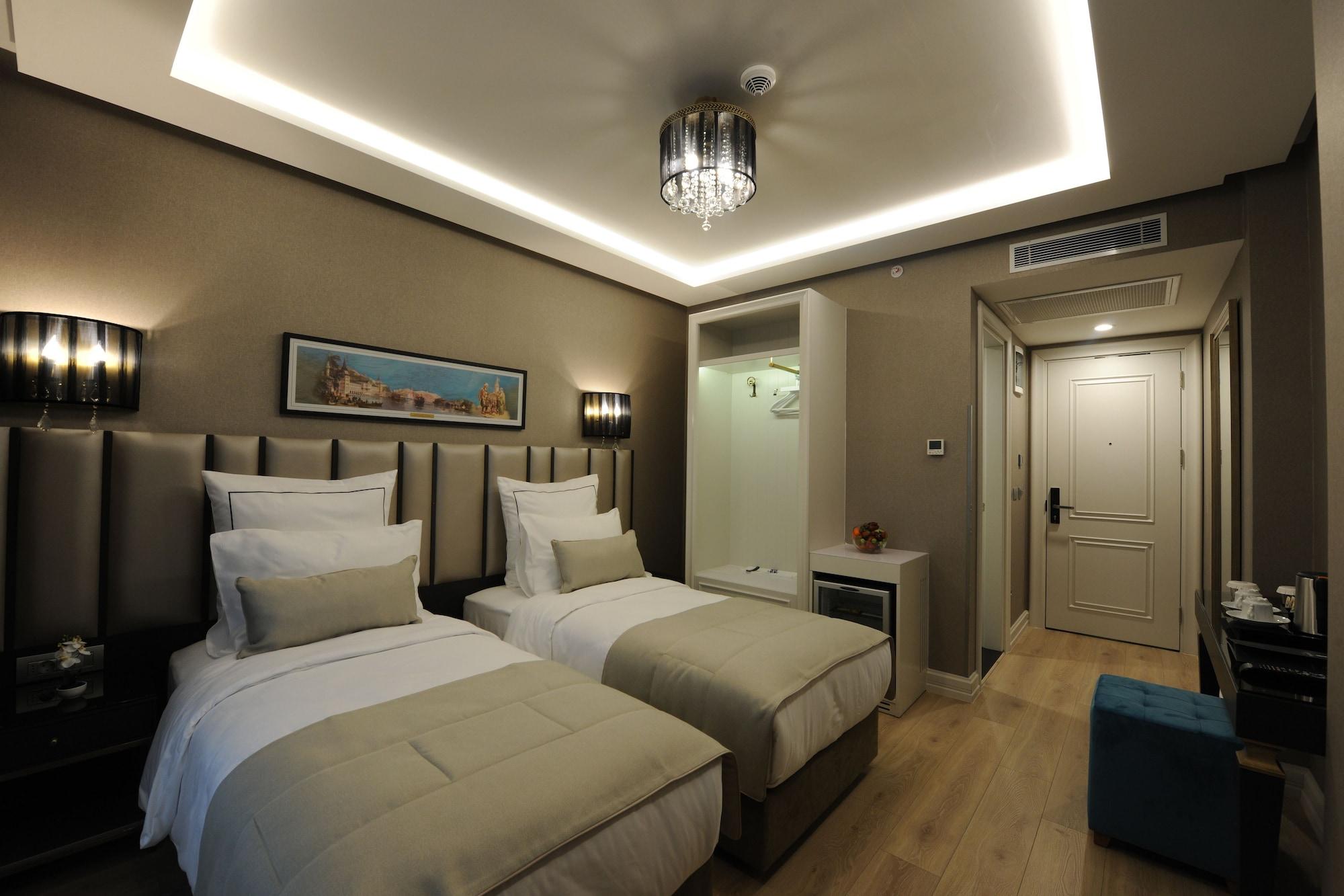 Le Petit Palace Hotel - Special Category Istanbul Exterior photo