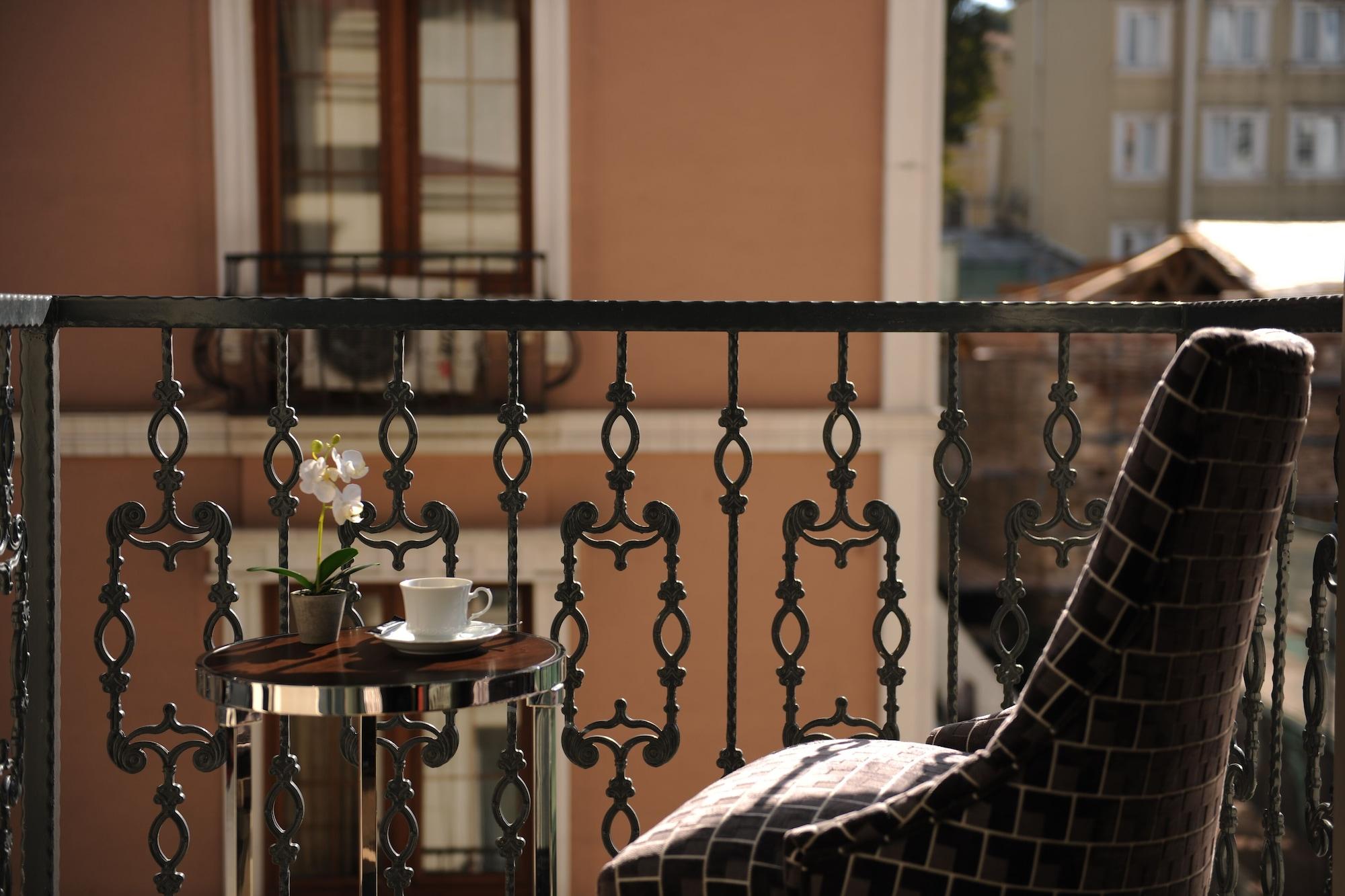 Le Petit Palace Hotel - Special Category Istanbul Exterior photo