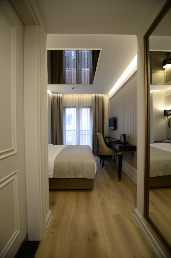 Le Petit Palace Hotel - Special Category Istanbul Exterior photo
